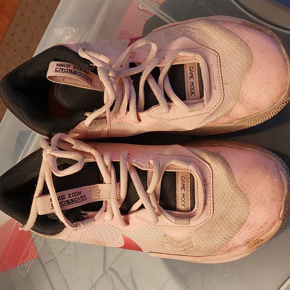 Girls Nike Zoom Crossover Size: 7Y, Pink - Picture 5 of 16